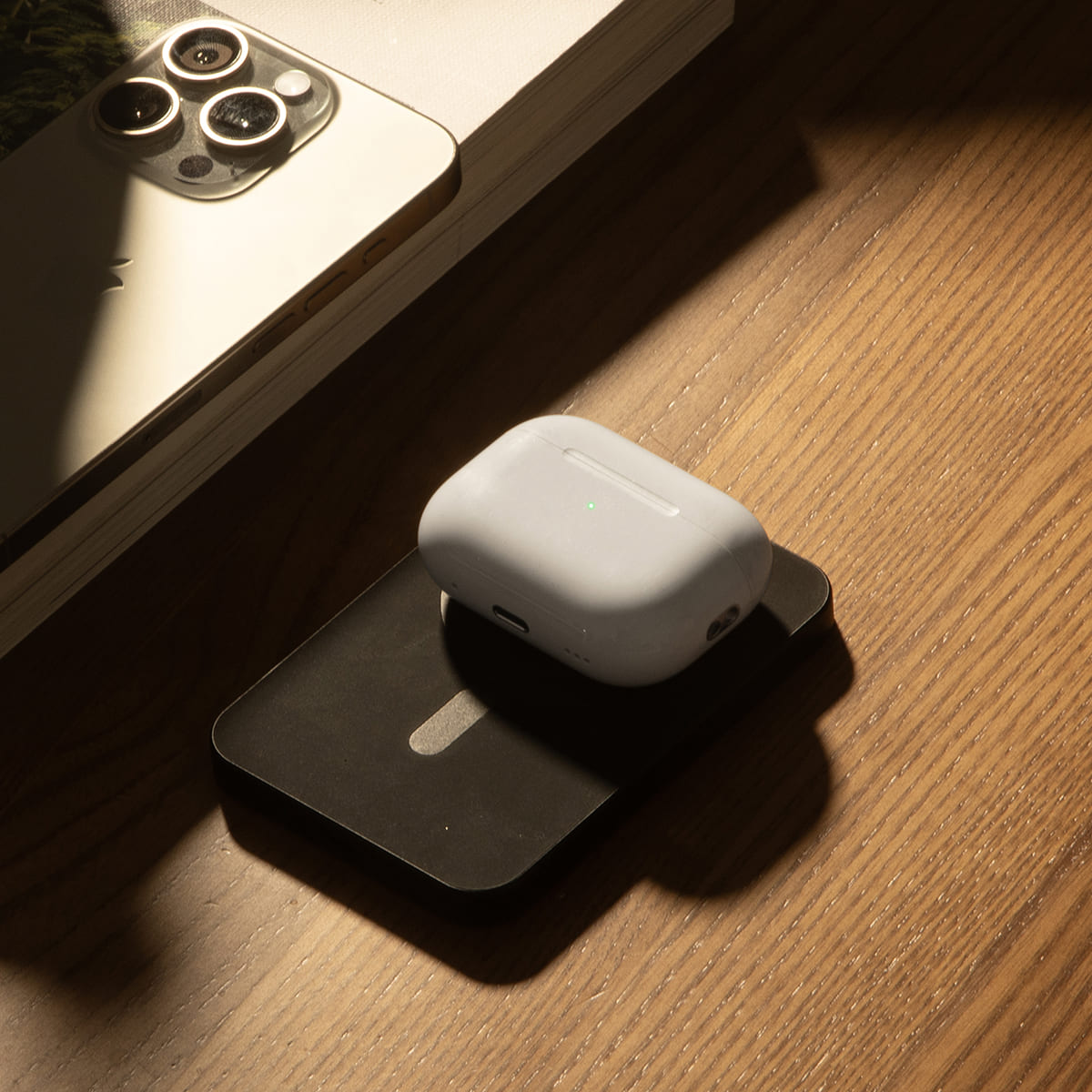 Native Union (Re)Classic Qi2 Power Bank Magnetyczny powerbank 5000 mAh kompatybilny z MagSafe - Czarny