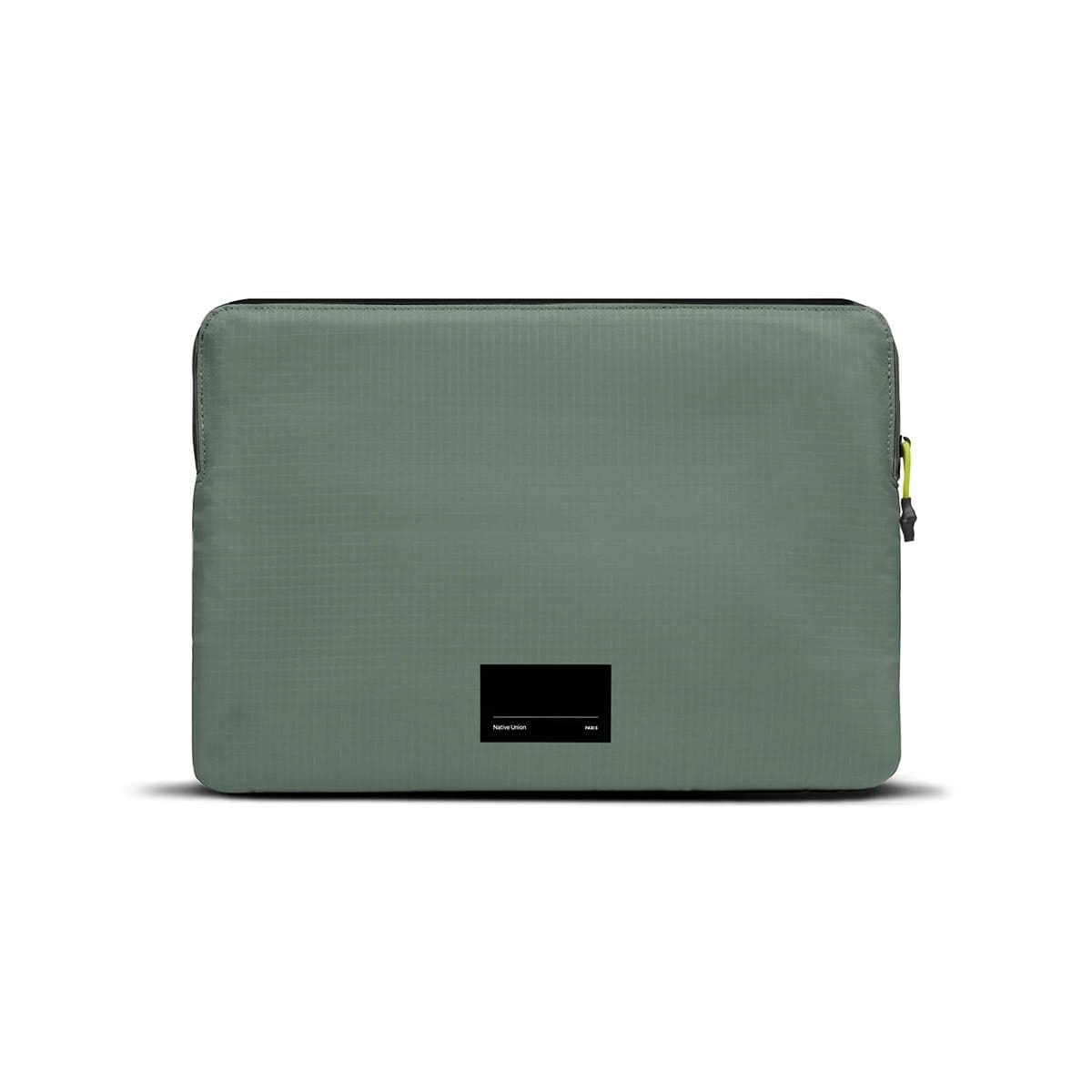 Native Union Ultralight Sleeve Etui ochronne do Macbook Pro 16 - Zielone (slate green)