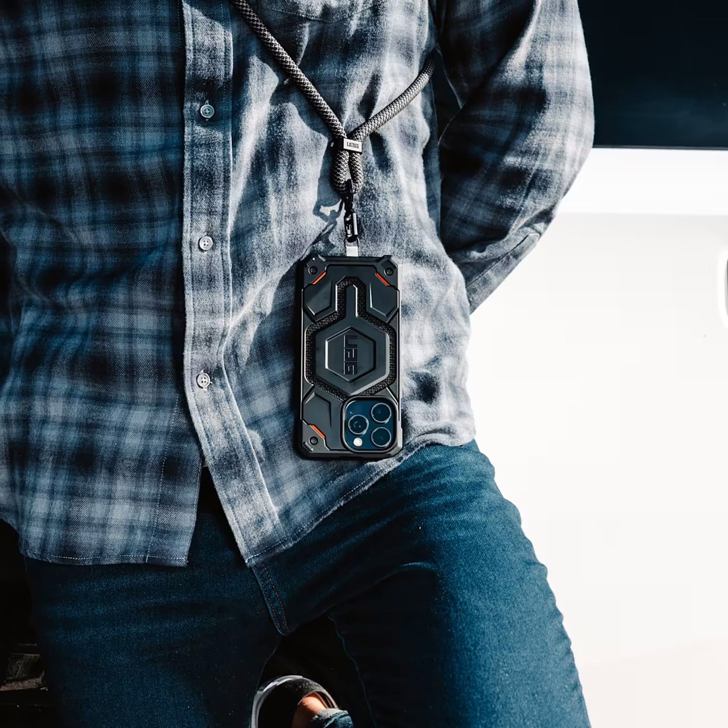 UAG Civilian Smycz do telefonu - Różowy kwarc