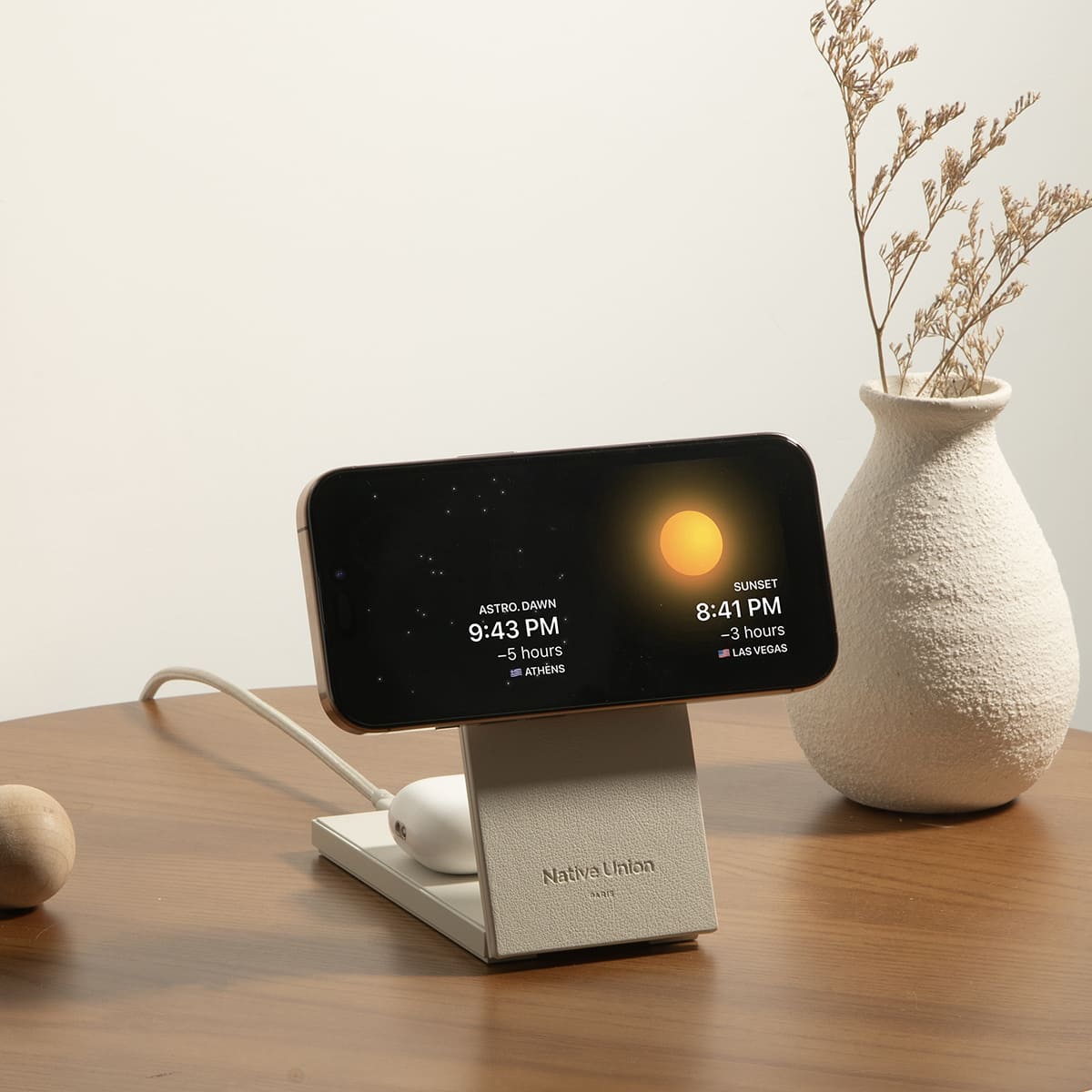 Native Union Rise Wireless Charger Bezprzewodowa ładowarka 15W do dwóch urządzeń kompatybilna z MagSafe - Piaskowa